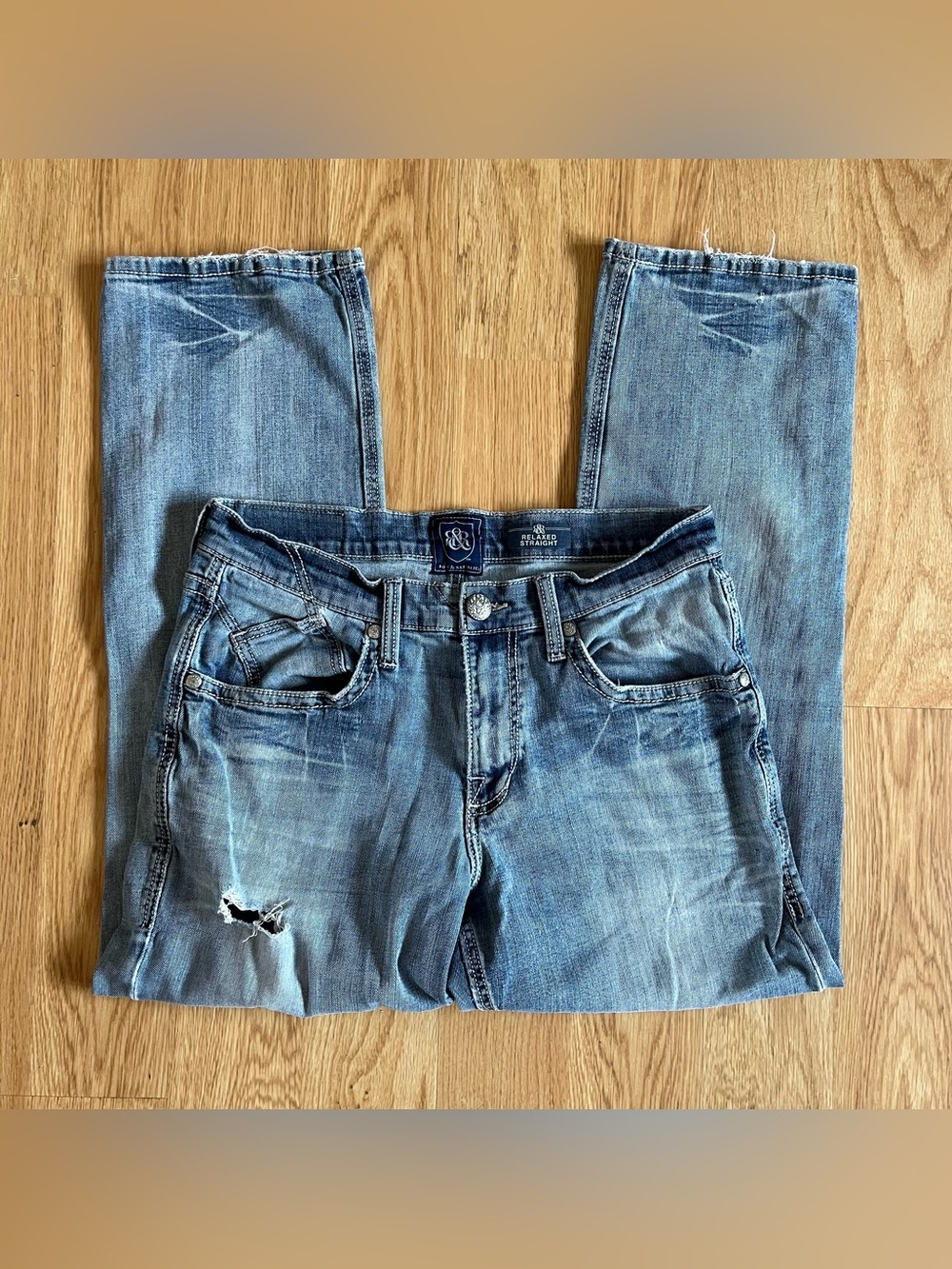 Men’s 32x30 Rock & Republic Relaxed Straight Jeans Blue Distressed Denim